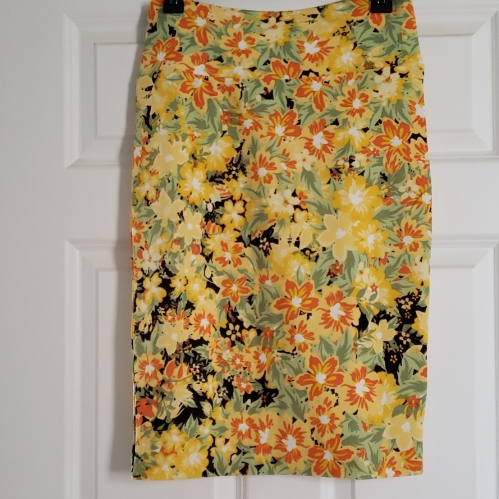 Lularoe Cassie Skirt. New. Size small.